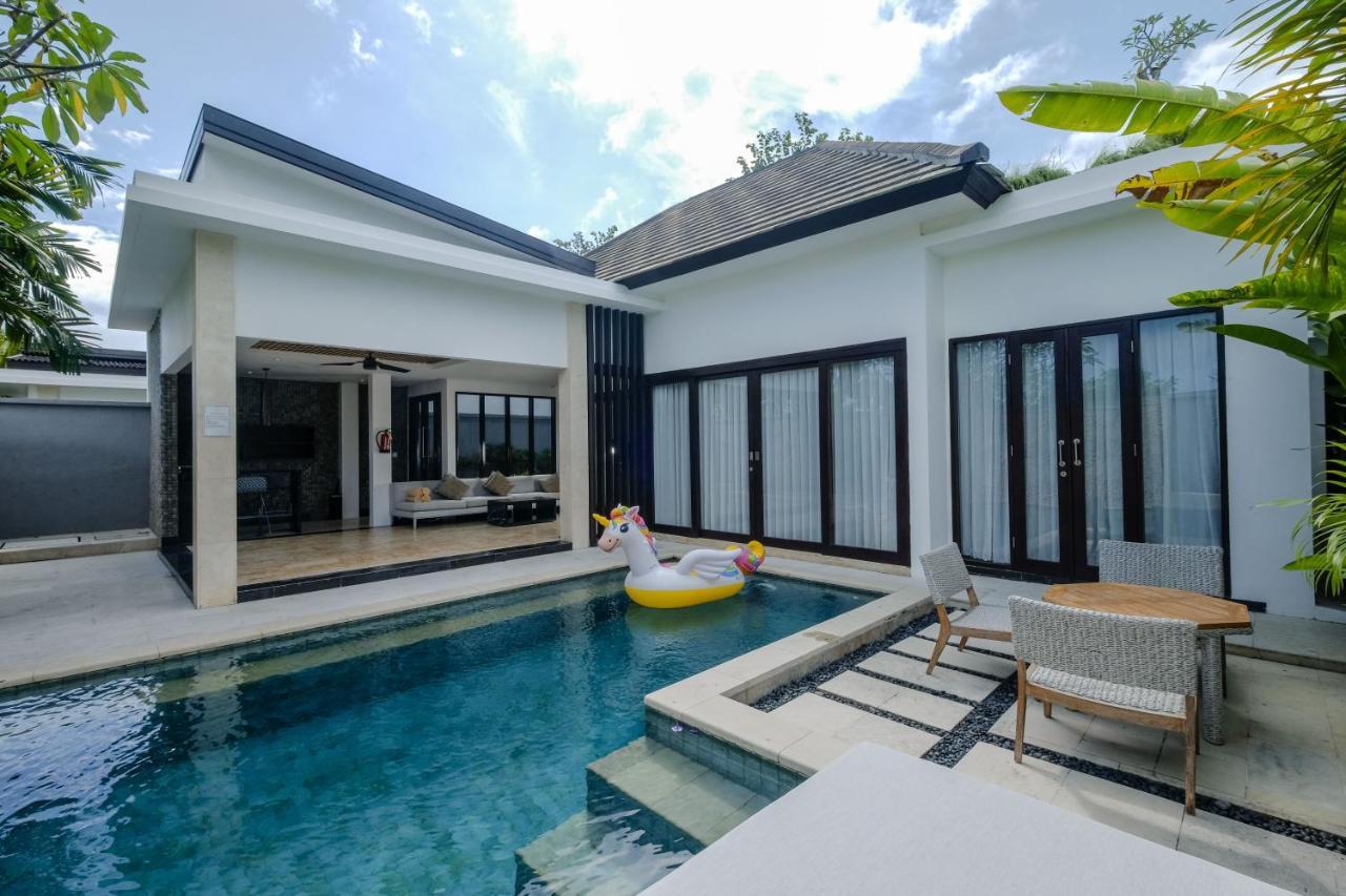 Prasana Villas By Arjani Resorts Uluwatu Exterior foto